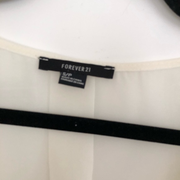 F21 Cream blouse - Picture 2 of 3